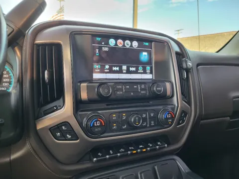 More photos of 2018 GMC Sierra 1500 Denali at Dorsett Nissan, IN