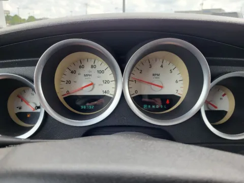 More photos of 2005 Dodge Magnum SE at Dorsett Nissan, IN