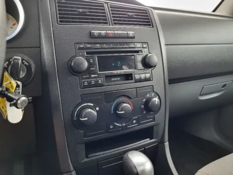 More photos of 2005 Dodge Magnum SE at Dorsett Nissan, IN