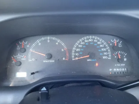 More photos of 2001 Dodge Ram Pickup 1500 ST at Dorsett Nissan, IN