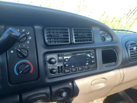 More photos of 2001 Dodge Ram Pickup 1500 ST at Dorsett Nissan, IN