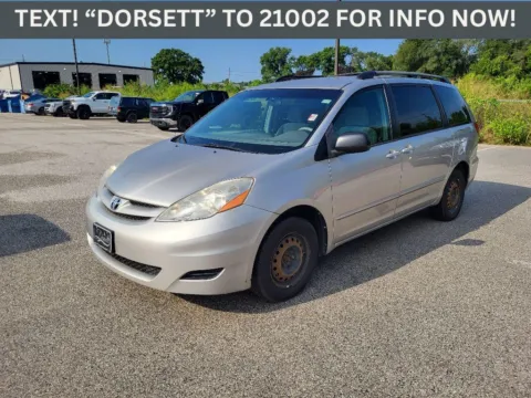 Silver 2007 Toyota Sienna LE for sale in Terre Haute, IN