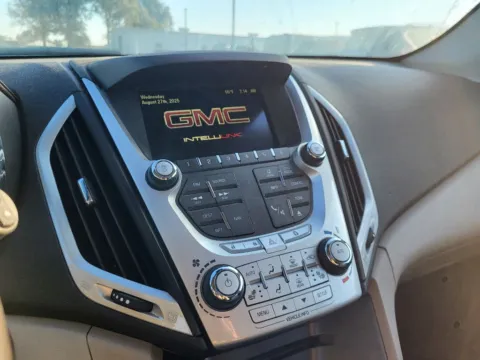 More photos of 2015 GMC Terrain SLT at Dorsett Nissan, IN