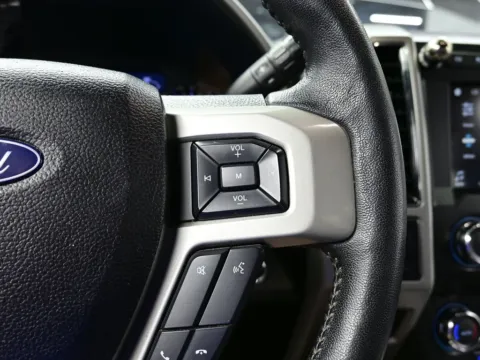 More photos of 2019 Ford F-350 Super Duty LARIAT at Dorsett Nissan, IN