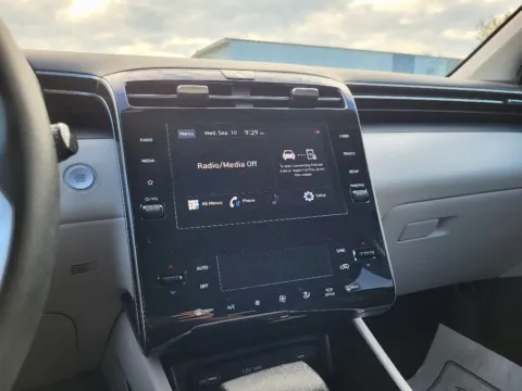 More photos of 2024 Hyundai Tucson SEL at Dorsett Nissan, IN