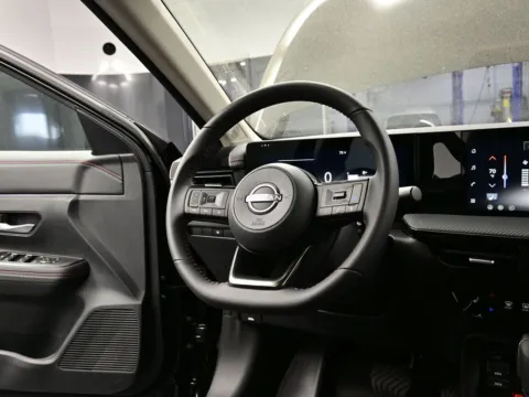 More photos of 2026 Nissan Kicks SR at Dorsett Nissan, IN