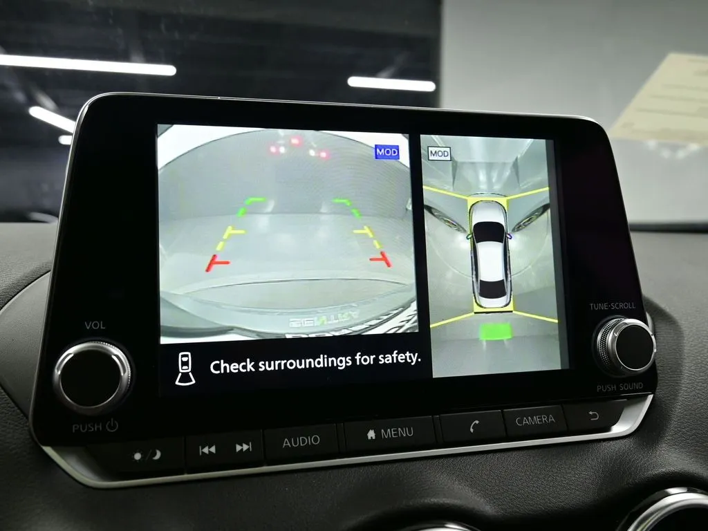 2025 Nissan Sentra SR - Photo 8