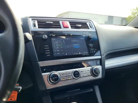 More photos of 2017 Subaru Outback Premium at Dorsett Nissan, IN