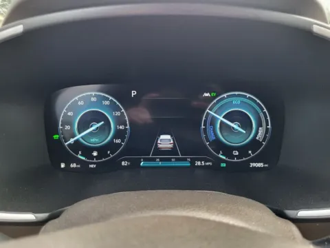 More photos of 2023 Hyundai Santa Fe Plug-In Hybrid SEL Convenience at Dorsett Nissan, IN