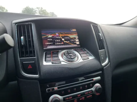 More photos of 2011 Nissan Maxima 3.5 SV w/Premium Pkg at Dorsett Nissan, IN