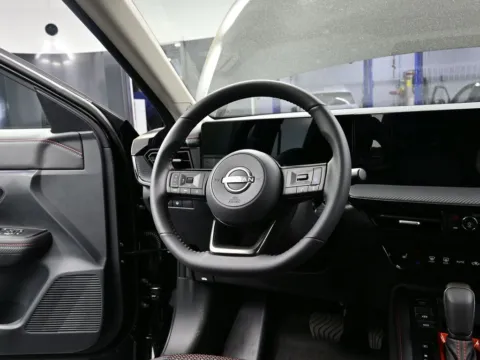 More photos of 2026 Nissan Kicks SR at Dorsett Nissan, IN