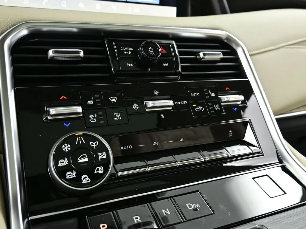 2026 Nissan Armada Platinum - Photo 9