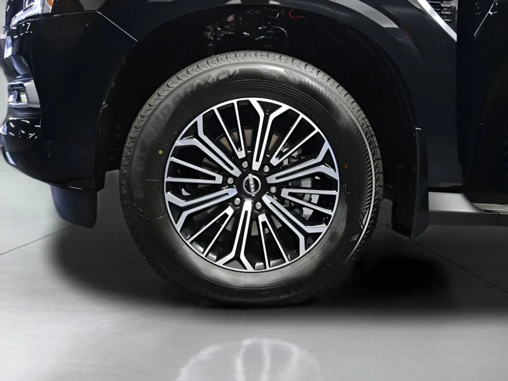 2026 Nissan Armada Platinum - Photo 23