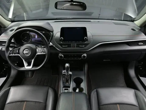 Photos of 2021 Nissan Altima 2.5 SR for sale in Terre Haute, IN at Dorsett Nissan