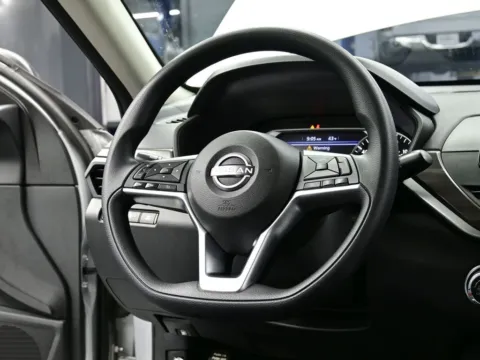 More photos of 2024 Nissan Altima 2.5 SV at Dorsett Nissan, IN