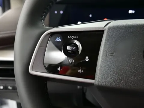 More photos of 2026 Nissan Murano Platinum at Dorsett Nissan, IN