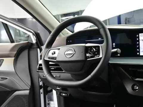 More photos of 2026 Nissan Murano Platinum at Dorsett Nissan, IN