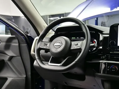 More photos of 2025 Nissan Pathfinder Platinum at Dorsett Nissan, IN