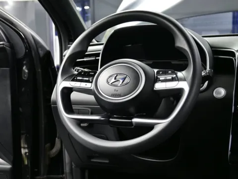 More photos of 2022 Hyundai Santa Cruz SEL at Dorsett Nissan, IN