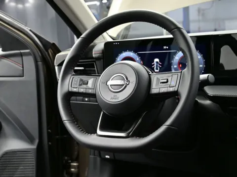 More photos of 2026 Nissan Kicks SR at Dorsett Nissan, IN