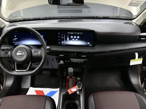 Photos of 2026 Nissan Kicks SR for sale in Terre Haute, IN at Dorsett Nissan