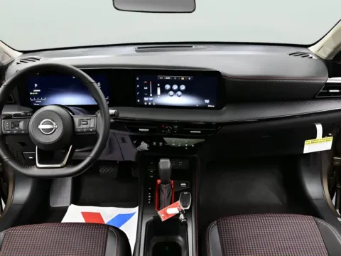 Photos of 2026 Nissan Kicks SR for sale in Terre Haute, IN at Dorsett Nissan