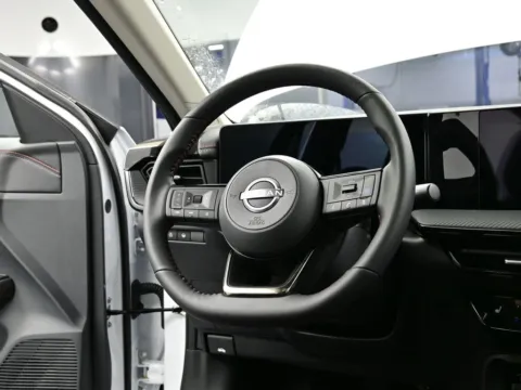 More photos of 2026 Nissan Kicks SR at Dorsett Nissan, IN