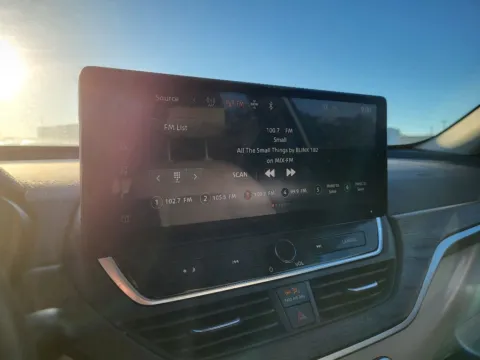 More photos of 2024 Nissan Altima 2.5 SV at Dorsett Nissan, IN