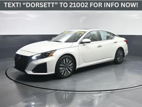 White 2024 Nissan Altima 2.5 SV for sale in Terre Haute, IN