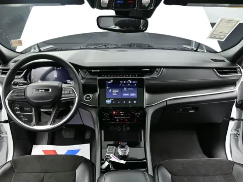 Photos of 2023 Jeep Grand Cherokee L Altitude for sale in Terre Haute, IN at Dorsett Nissan