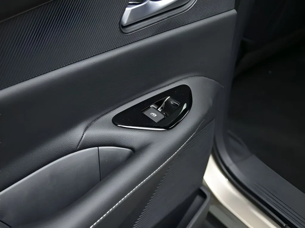 2026 Nissan Murano SL - Photo 18