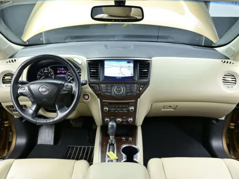 Photos of 2017 Nissan Pathfinder Platinum for sale in Terre Haute, IN at Dorsett Nissan