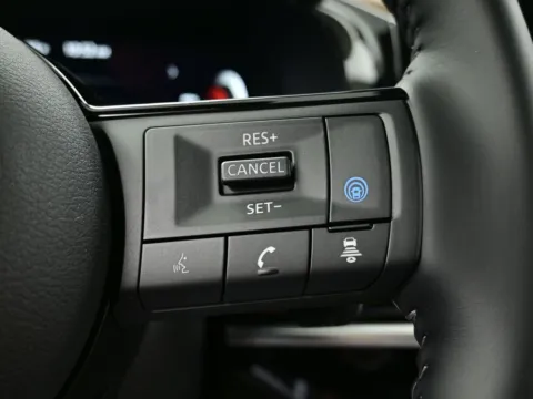 More photos of 2025 Nissan Pathfinder Platinum at Dorsett Nissan, IN