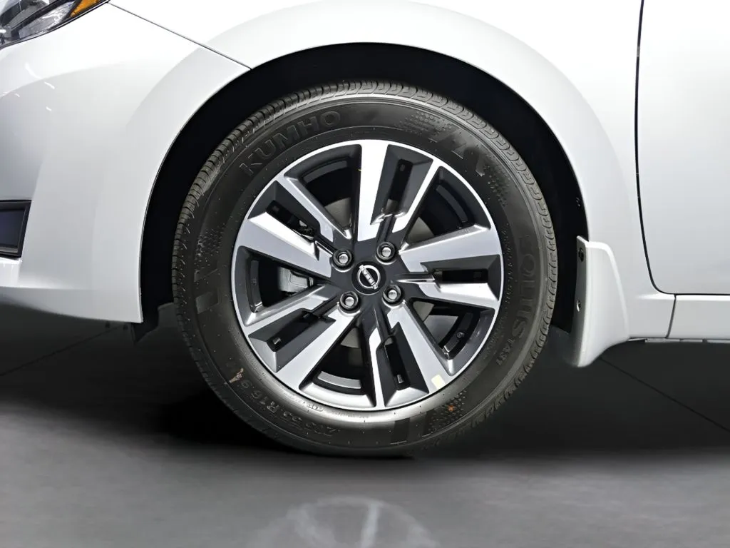 2025 Nissan Versa Sedan SV - Photo 22