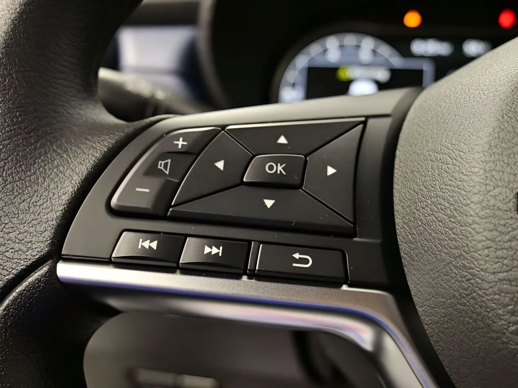 2025 Nissan Versa Sedan SV - Photo 5