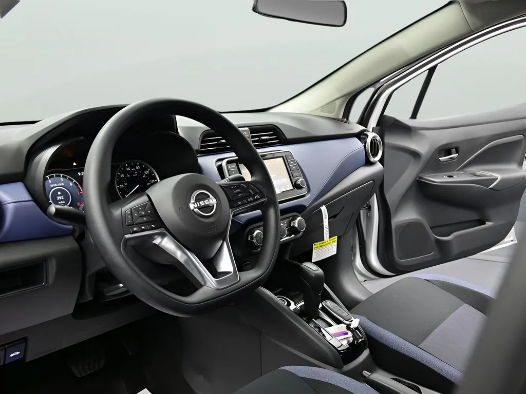 2025 Nissan Versa Sedan SV - Photo 15