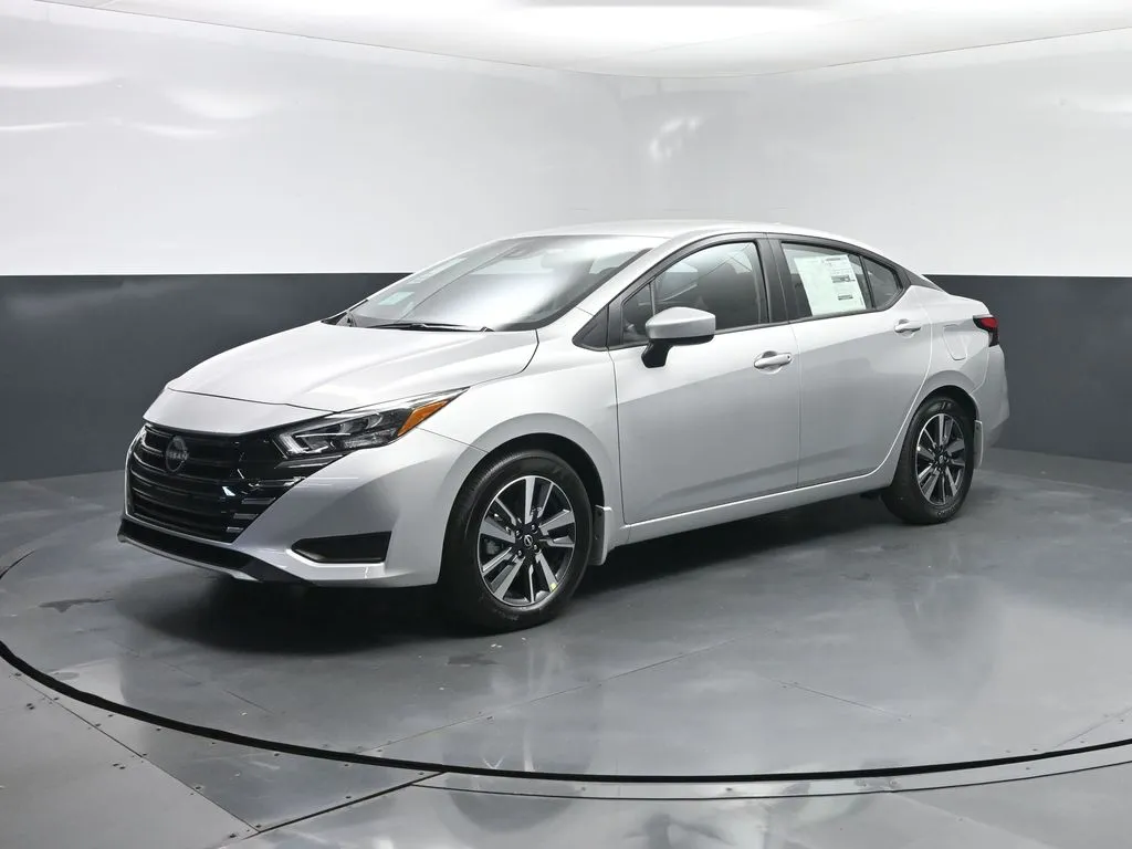 2025 Nissan Versa Sedan SV