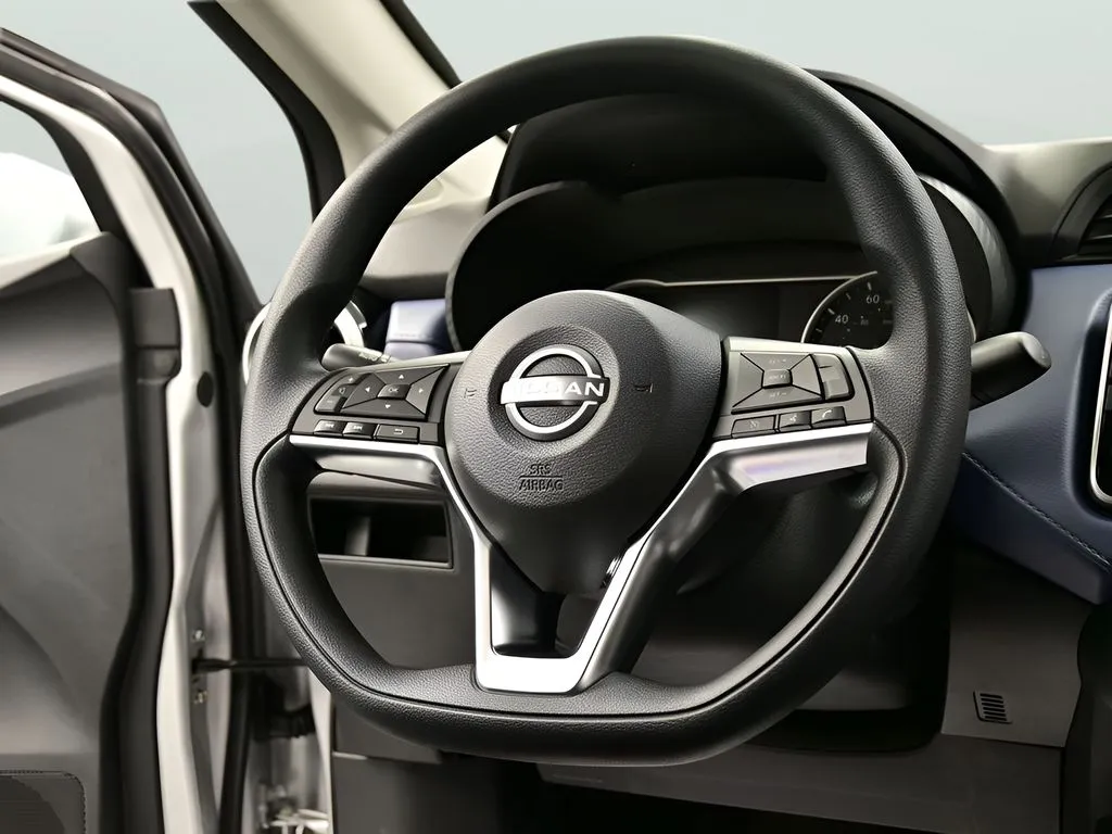2025 Nissan Versa Sedan SV - Photo 3