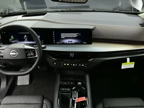 Photos of 2026 Nissan Murano Platinum for sale in Terre Haute, IN at Dorsett Nissan