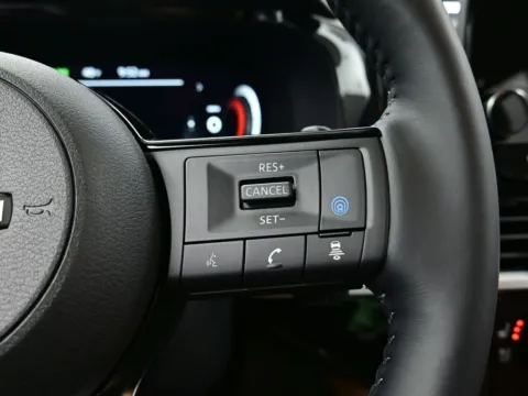 More photos of 2025 Nissan Pathfinder Platinum at Dorsett Nissan, IN