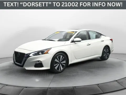 White 2019 Nissan Altima 2.5 SV for sale in Terre Haute, IN