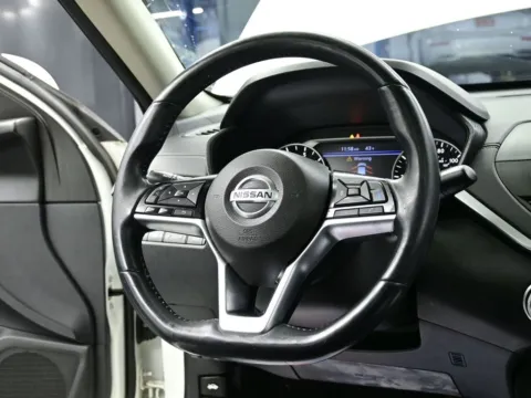 More photos of 2019 Nissan Altima 2.5 SV at Dorsett Nissan, IN