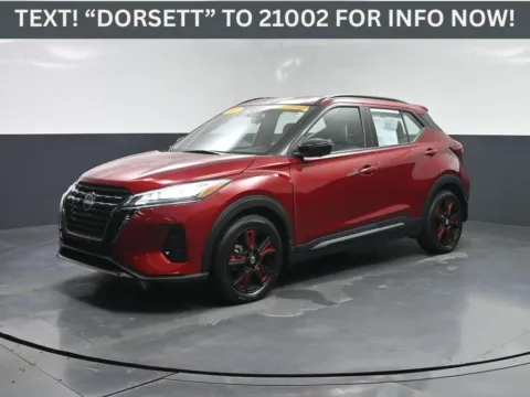 Red 2022 Nissan Kicks SR for sale in Terre Haute, IN