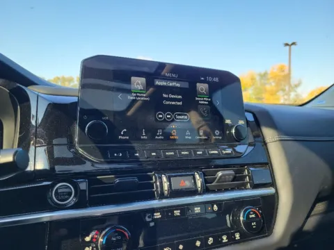 More photos of 2023 Nissan Pathfinder Platinum at Dorsett Nissan, IN