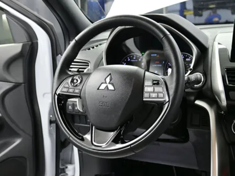 More photos of 2024 Mitsubishi Eclipse Cross SEL at Dorsett Nissan, IN