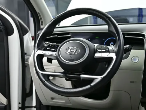 More photos of 2024 Hyundai Tucson Limited at Dorsett Nissan, IN