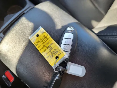 Photos of 2015 Nissan Rogue SL for sale in Terre Haute, IN at Dorsett Nissan