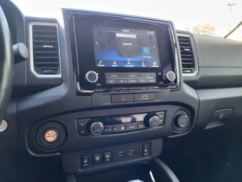 More photos of 2022 Nissan Frontier SV at Dorsett Nissan, IN