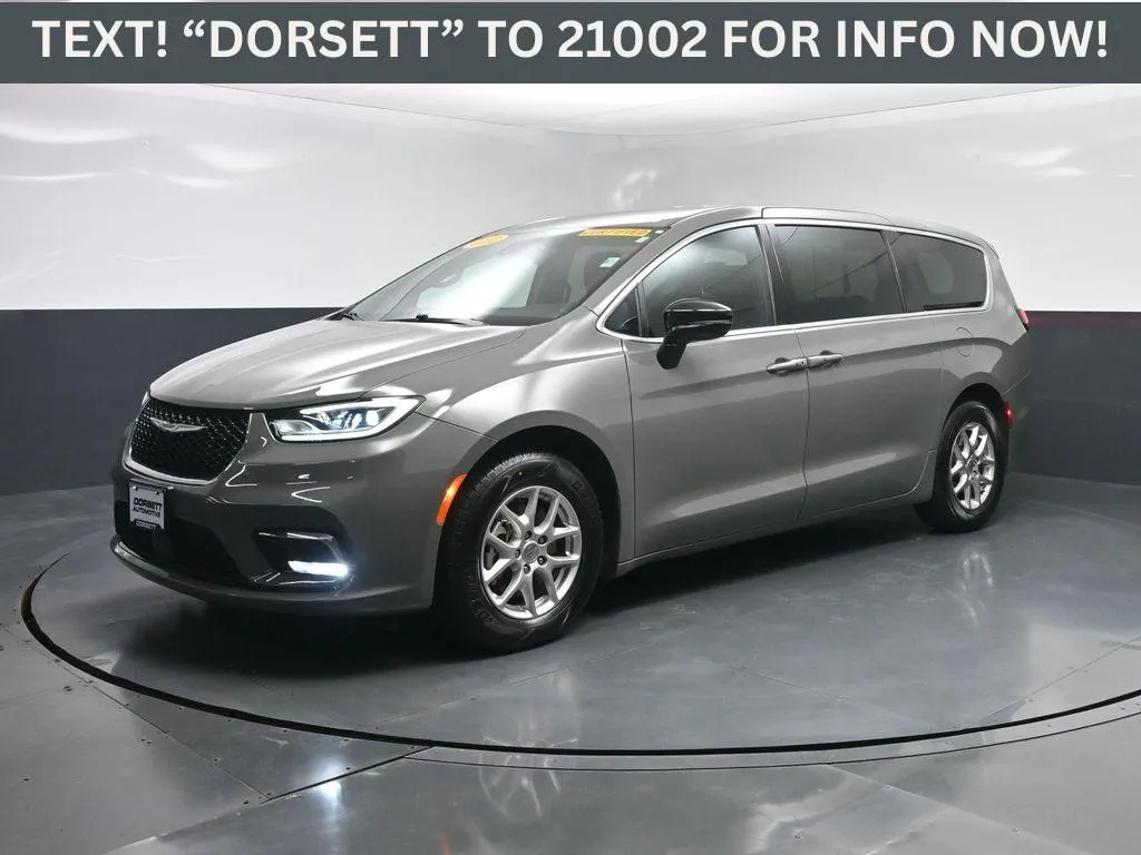 Gray 2025 Chrysler Pacifica Select for sale in Terre Haute, IN