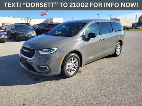 Gray 2025 Chrysler Pacifica Select for sale in Terre Haute, IN